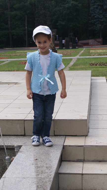 безрукавка из он-лайн