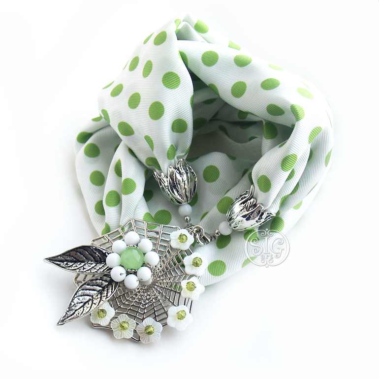 Колье-платок, браслет, серьги и кольцо "Пробуждение весны"