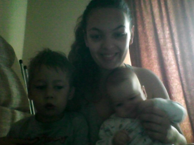 На сколько лет выгляжу?Что изменить?