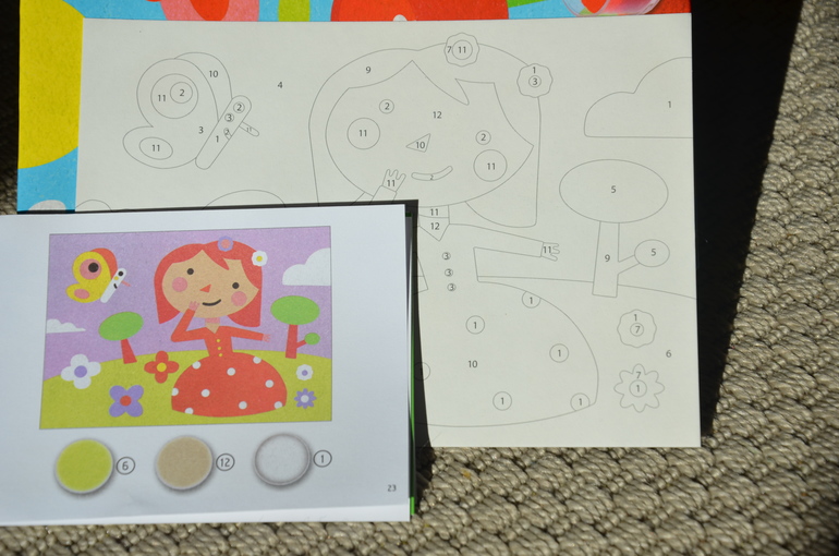 Художественный комплект Djeco Рисование песком " В саду"