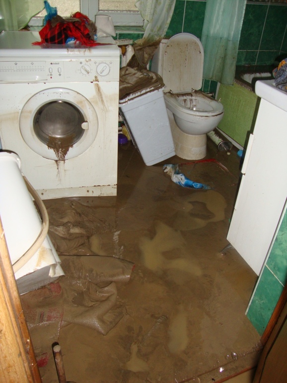 Наводнение у нас дома и на улице