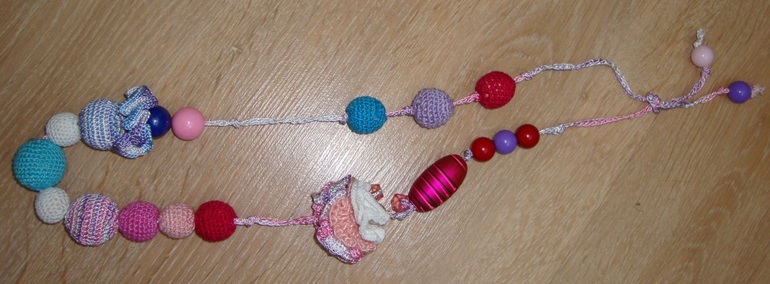 Кулинарная книга и слинги для Настюши