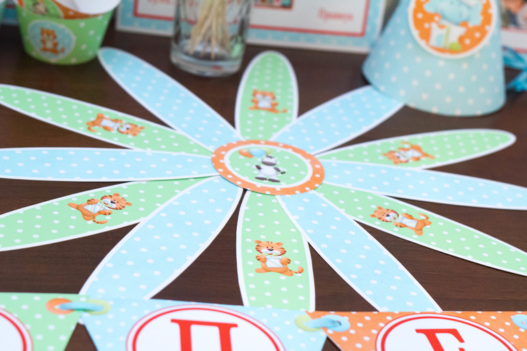 День рождения с забавными зверятами!