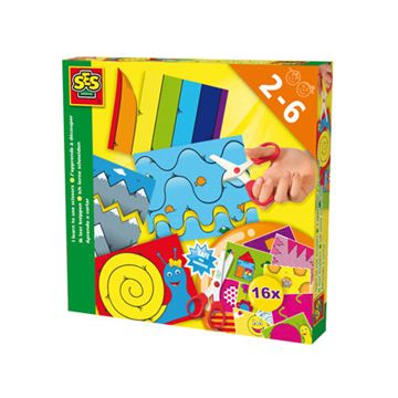 Учимся резать ножницами