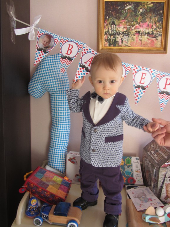 Вот и стали мы на год взрослее - причем все!