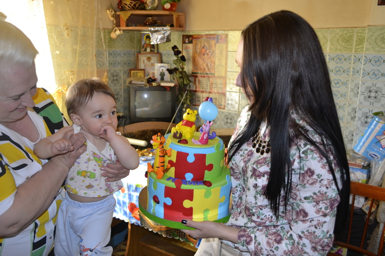 19.04 нам был годик))))