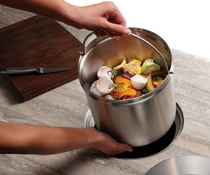 Мусорная дыра.