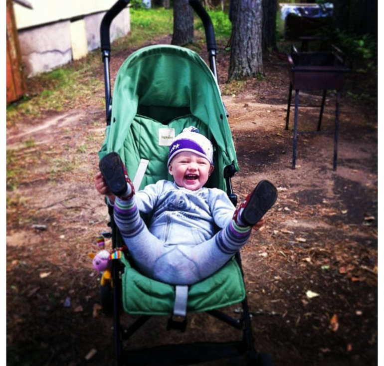 9 месяцев (+11 дней): наша красотка совсем большая!