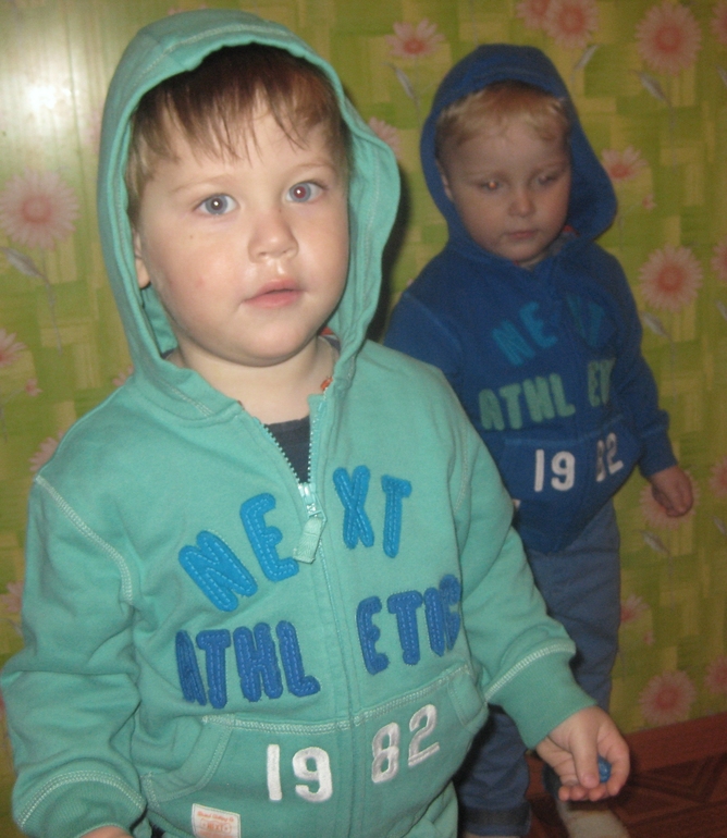 Наша первая посылочка. Некст))))