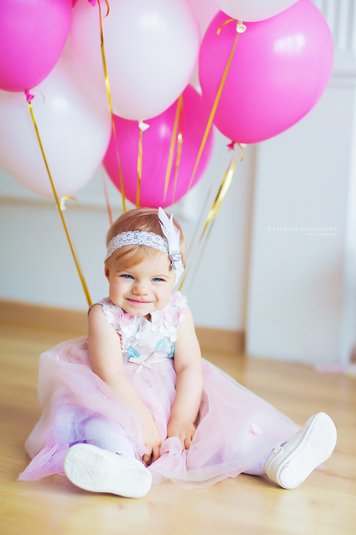 Алисе 1 годик!