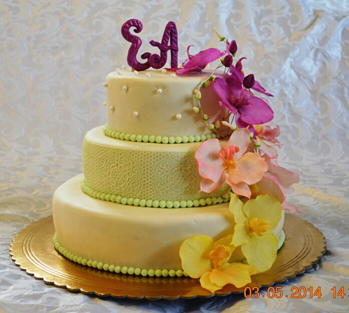 Первый трехъярусный на 10 кг.