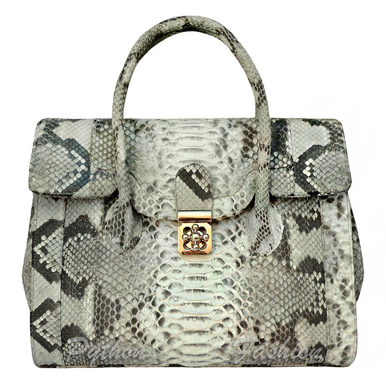 Изделия ручной работы из кожи питона. ската, крокодила и др.