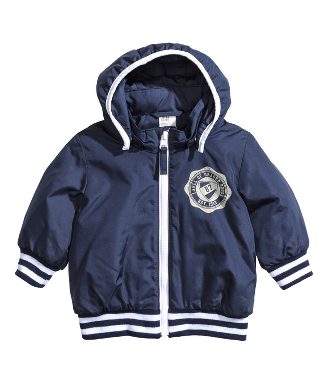 Какую шапку подходит больше под эту куртку?