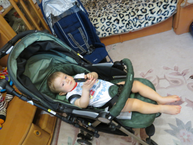 Примерка летних колясок) Мои любимые Макларен БМВ и Априка Сорария Премиум)