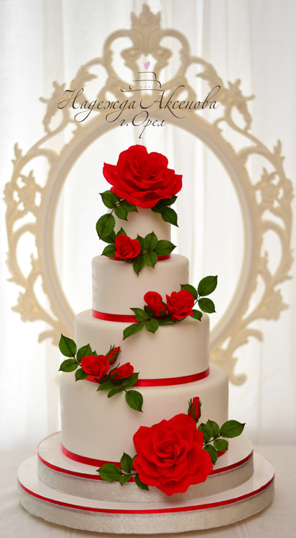 Свадебный торт Красная роза - эмблема любви...