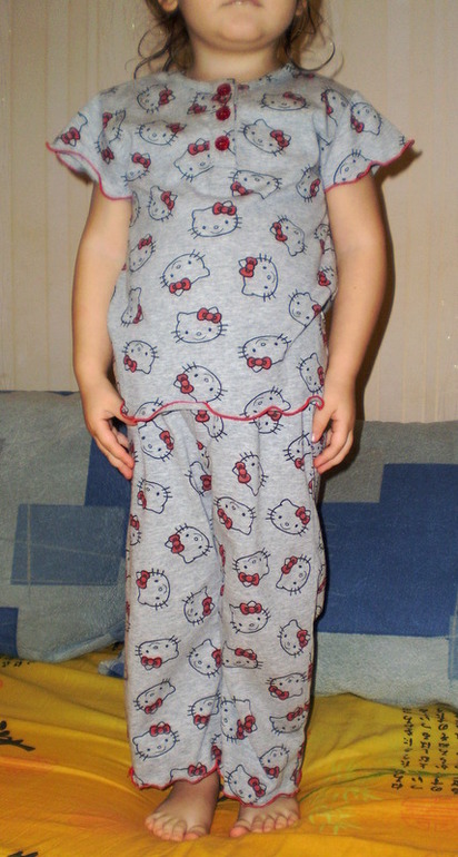 Пижамка Kitty.