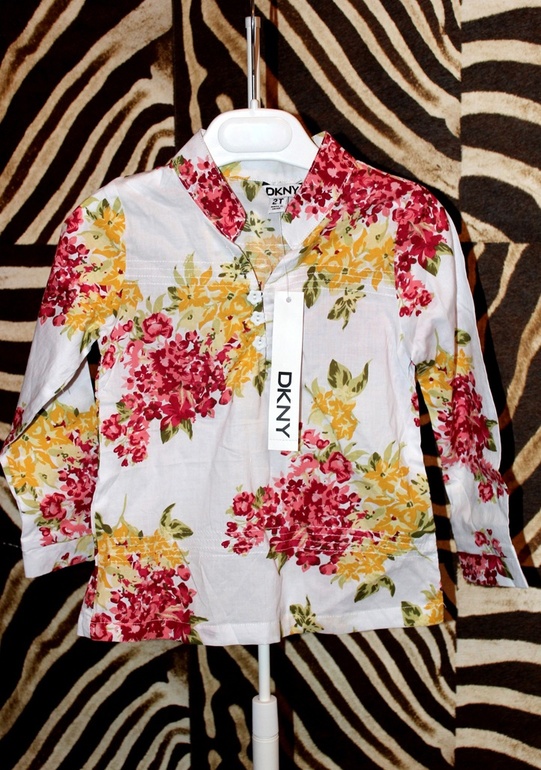 Туника DKNY на 2 и 5 лет. Цена 1000 рублей.