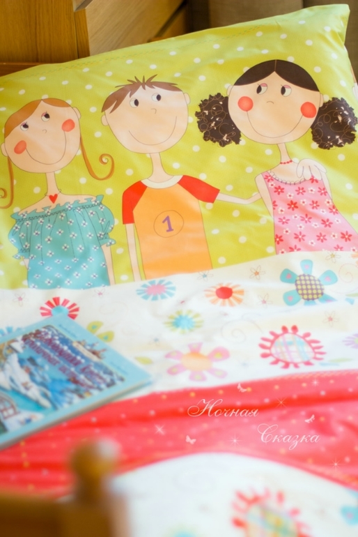 Комплект в кроватку детское постельное белье "Друзья"