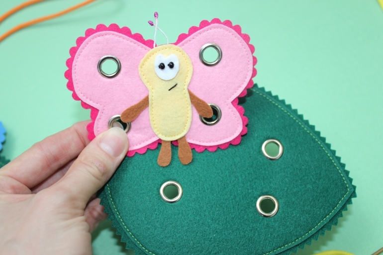 Маленькие шнуровки.