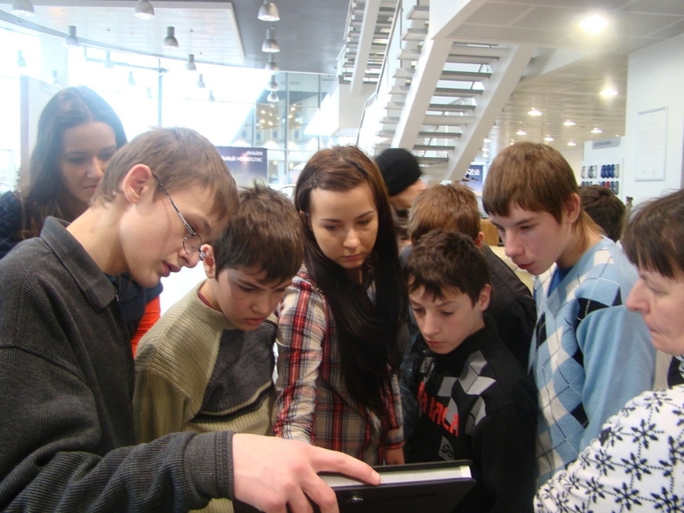 Воспитанники Запрудненской школы-интерната посетили автосалон