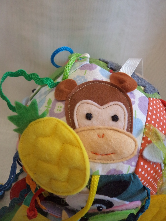 Развивающий мячик "Кто что ест"