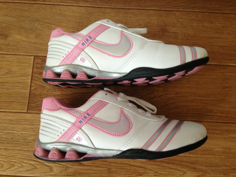 Кроссовки Nike 37 размер.