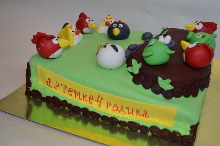 С птичками.