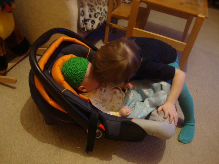 Немного нас :)