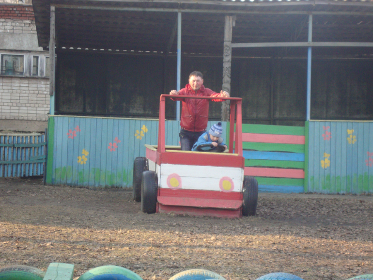 Немного нас :)