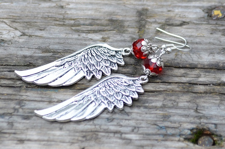 Серьги-крылышки