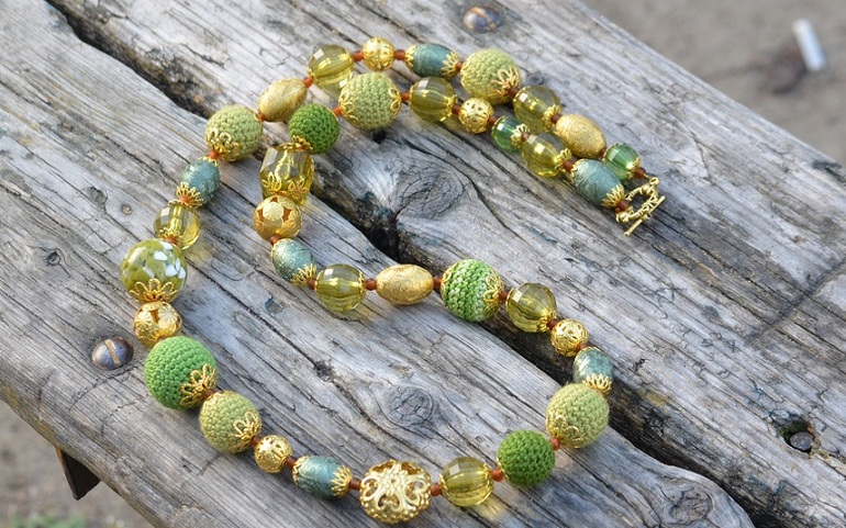 Зелененькие с золотистым