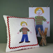 Подушки с рисунками вашего ребенка