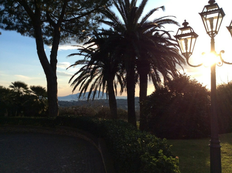 Стройка полным ходом)