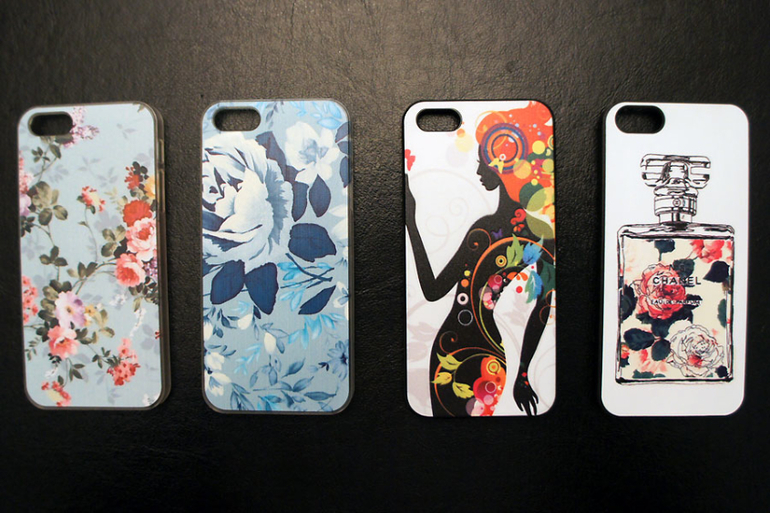 Продам чехол и крышки для Iphone 4 и 5