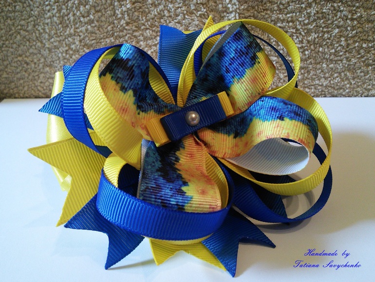 Мой первый "американский", но украинский бант