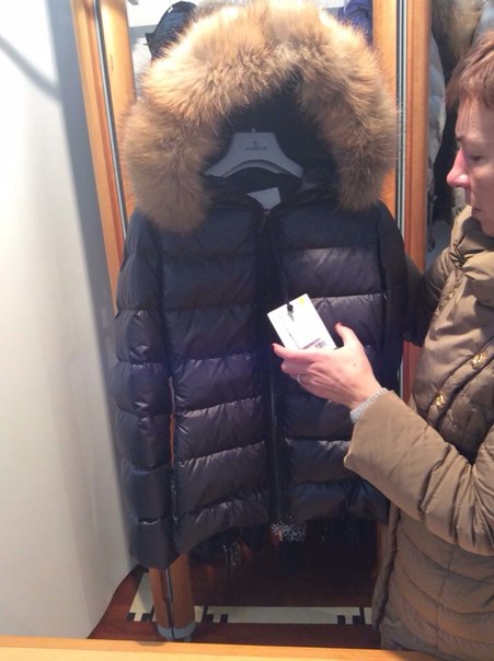 Moncler со скидками на заказ!Женское))