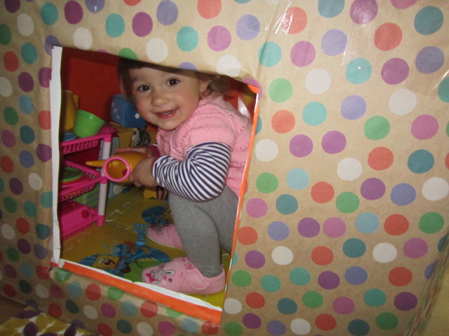 Домик из картона