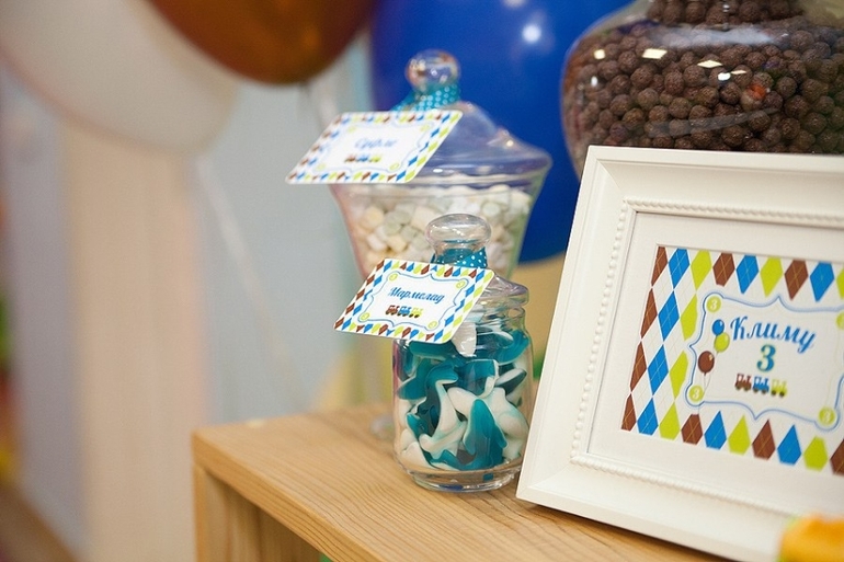 День Рождения 3 года, стиль