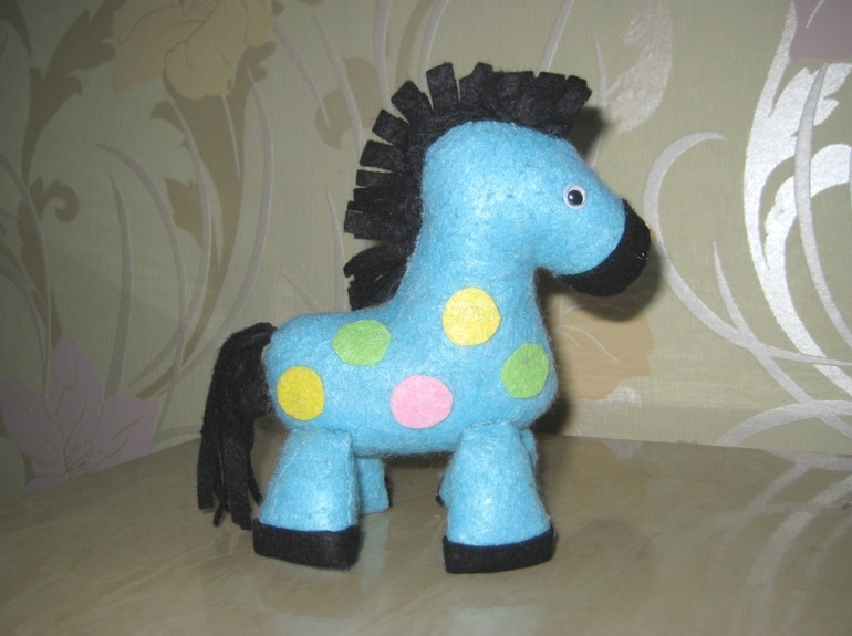 Шьём лошадку