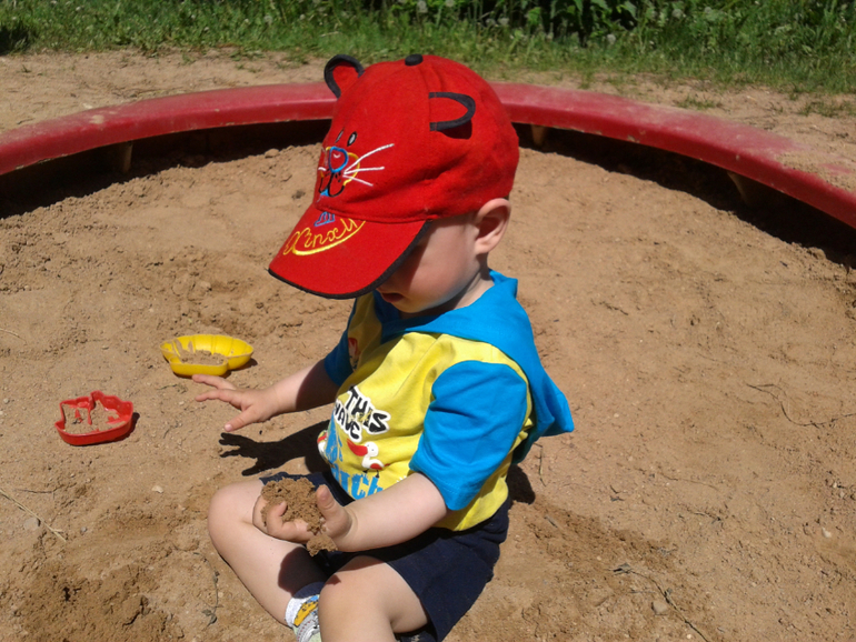 1 год и 1 месяц.