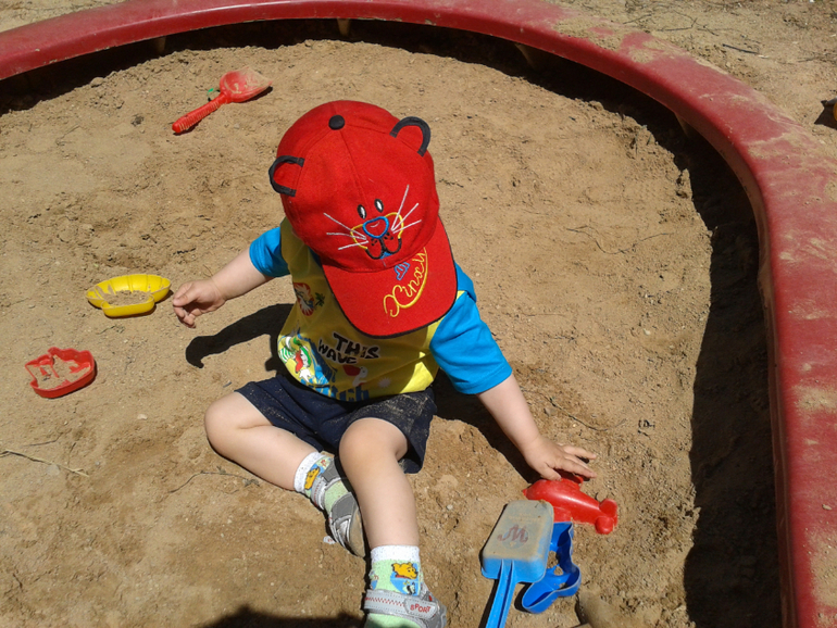 1 год и 1 месяц.