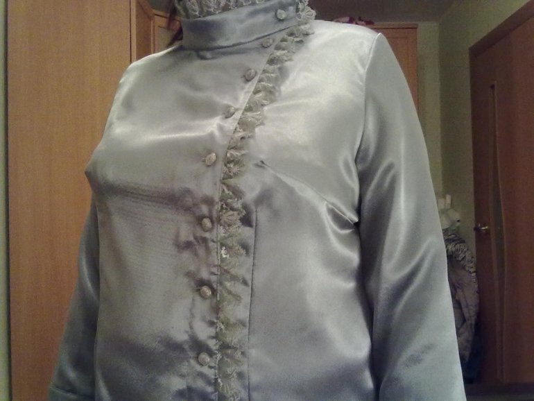 мучительная блузка