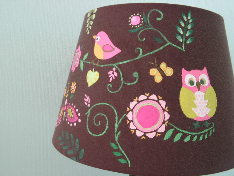 Декор для комнаты моей дочки.Лампа, одеяло,подушки