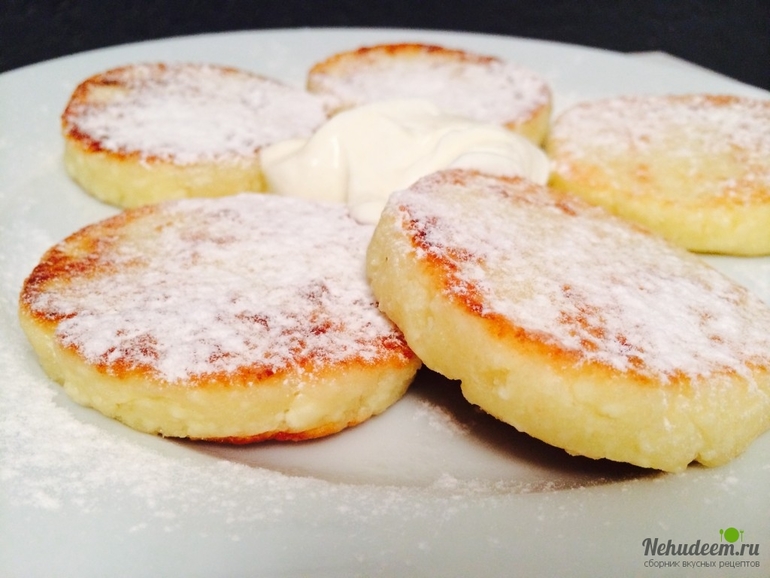 Как вкусно приготовить сырники из творога с манкой пошагово Как вкусно приготовить сырники из творога с манкой пошагово