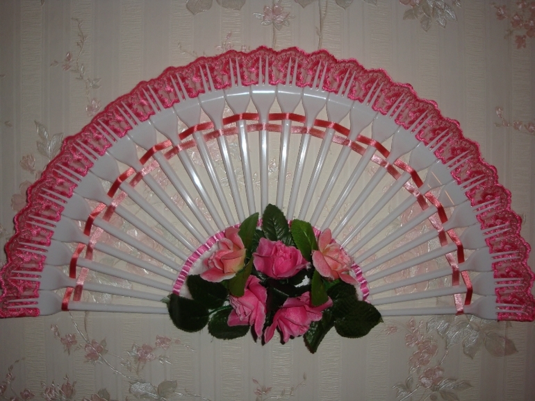 Ну куда же без вееров из вилок?)