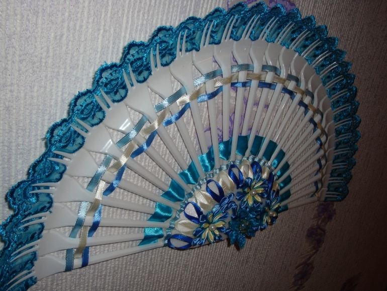 Ну куда же без вееров из вилок?)