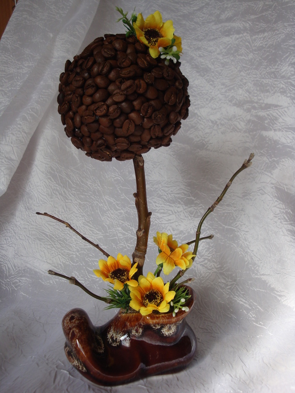 Кофейные топиарии. Подготовка к 8-му марта продолжается (много фото)