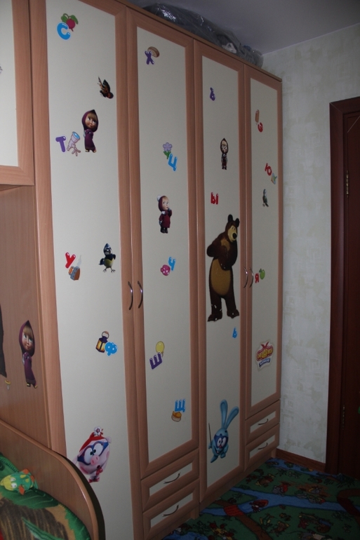Продаю детский гарнитур.