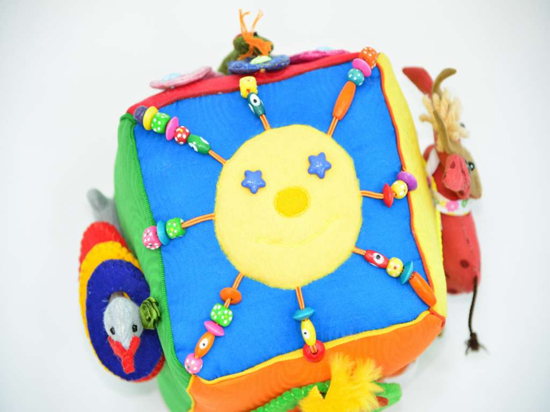 Развивающий кубик 15*15 см