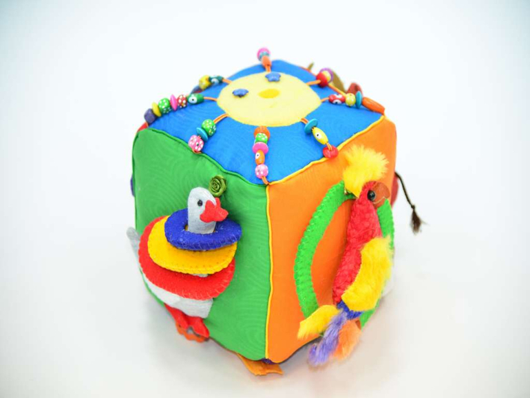 Развивающий кубик 15*15 см